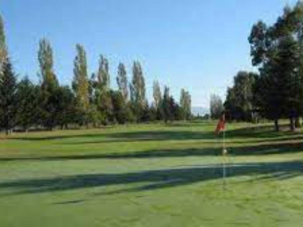 Golf near Geraldine